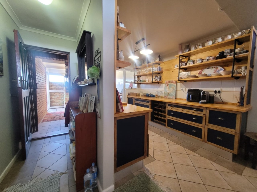 3 Bedroom Property for Sale in Wavecrest Eastern Cape